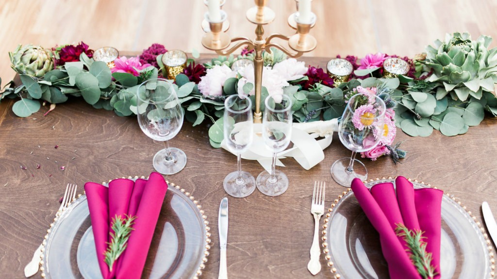 Boho wedding sweetheart table
