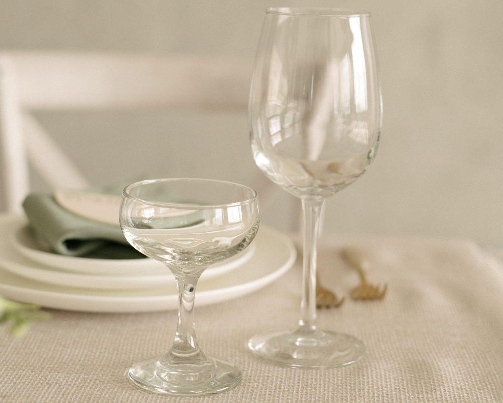 champagne glass wine glass